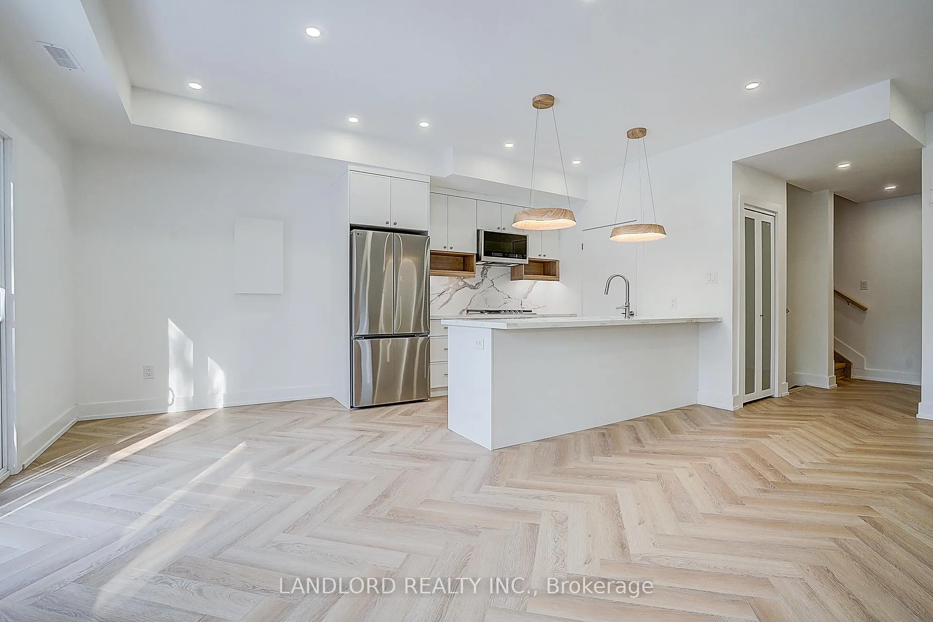 Photo 18 of Unit 3, 1146 Broadview Avenue, Toronto, Broadview North — HOMEH
