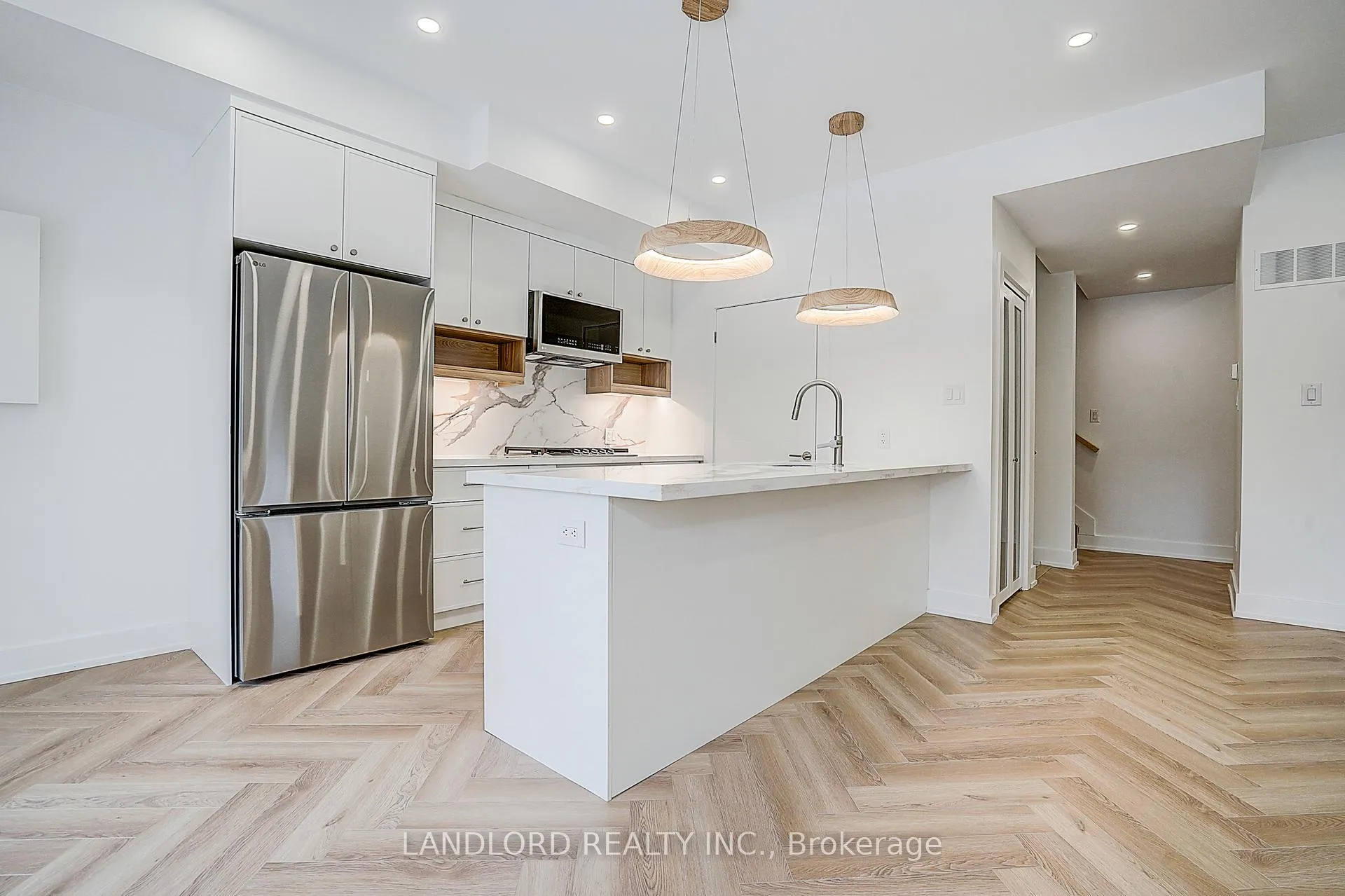 Photo 19 of Unit 3, 1146 Broadview Avenue, Toronto, Broadview North — HOMEH