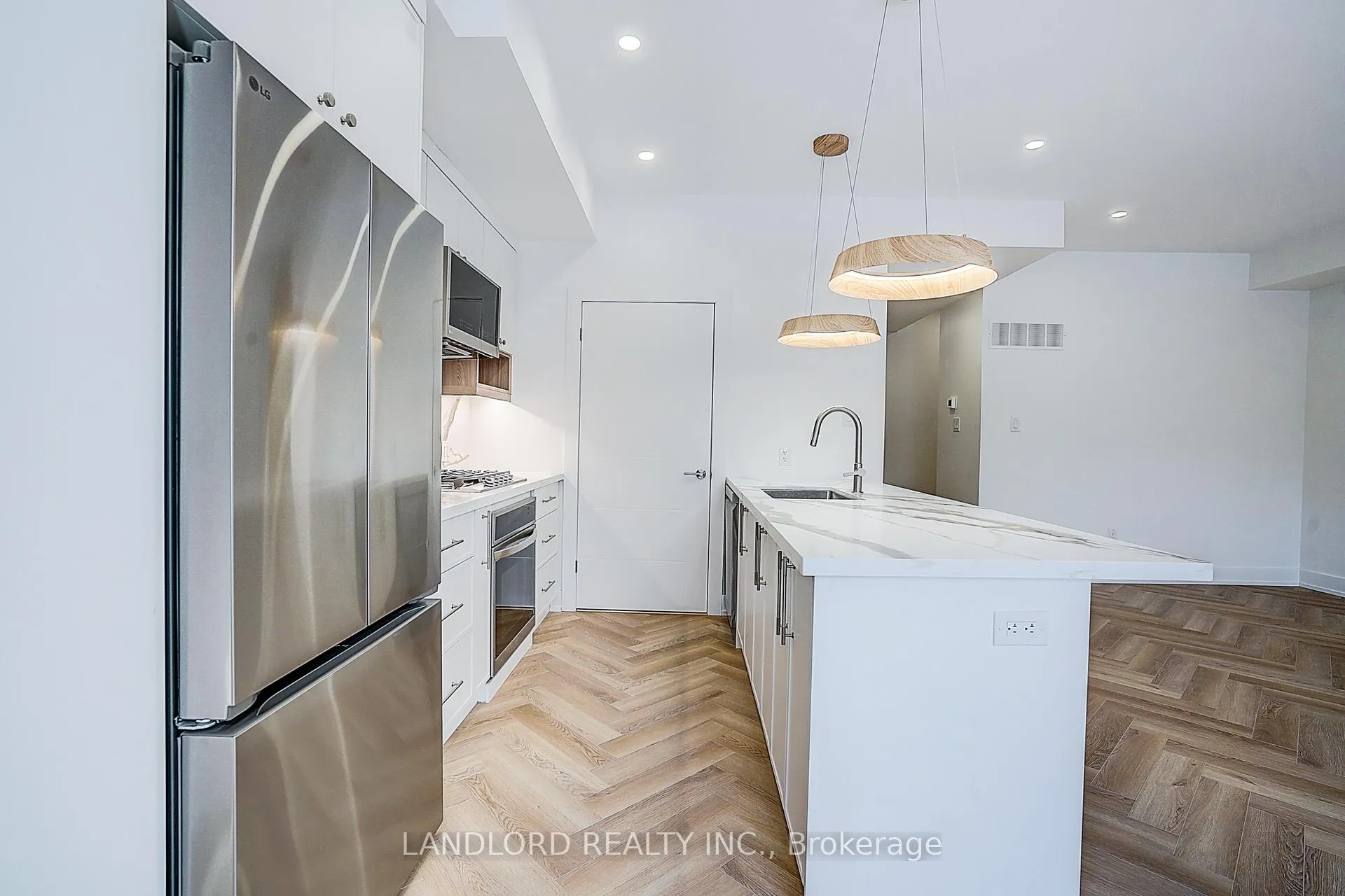 Photo 22 of Unit 3, 1146 Broadview Avenue, Toronto, Broadview North — HOMEH