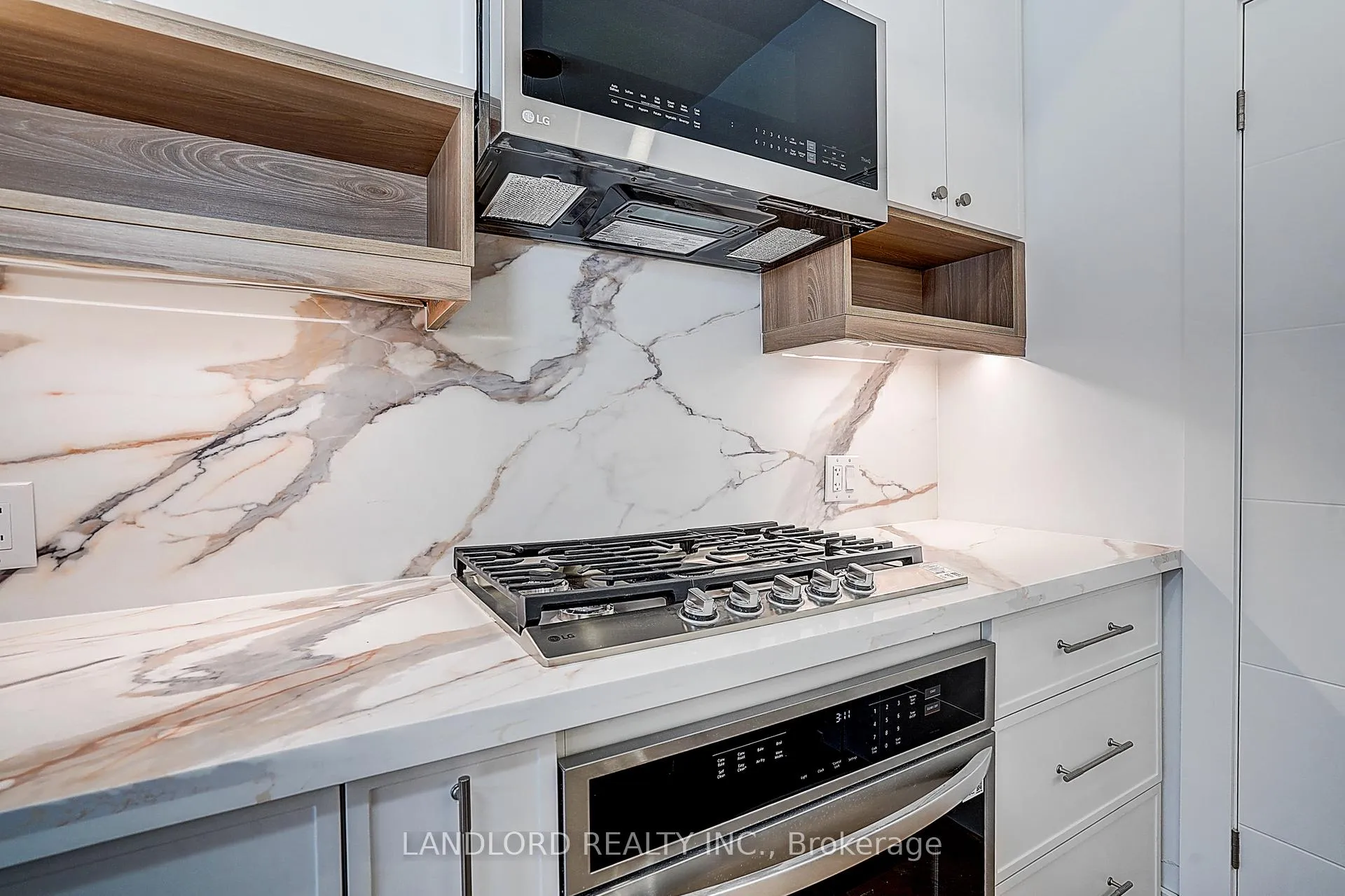 Photo 24 of Unit 3, 1146 Broadview Avenue, Toronto, Broadview North — HOMEH