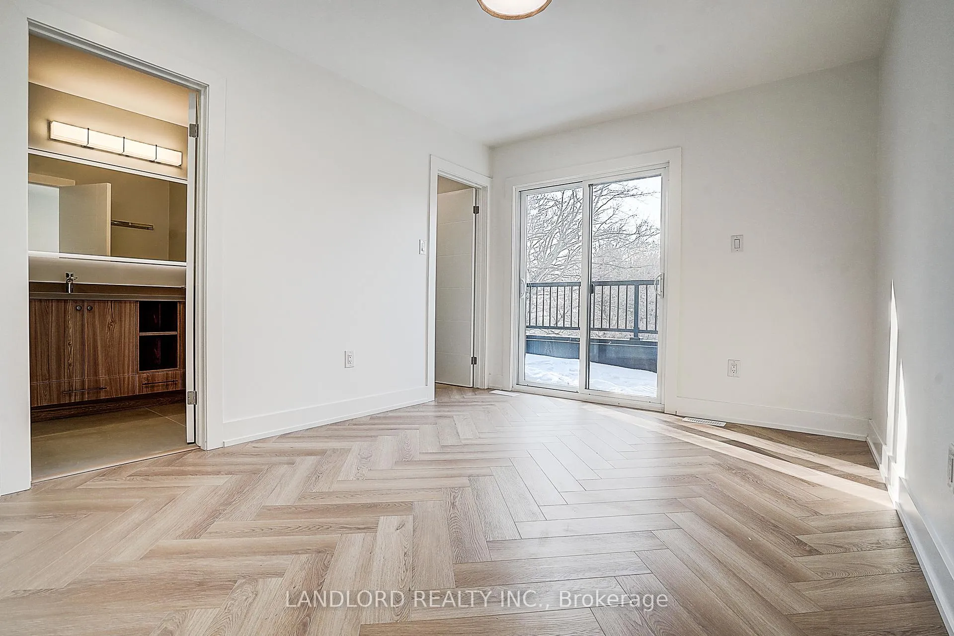 Photo 31 of Unit 3, 1146 Broadview Avenue, Toronto, Broadview North — HOMEH