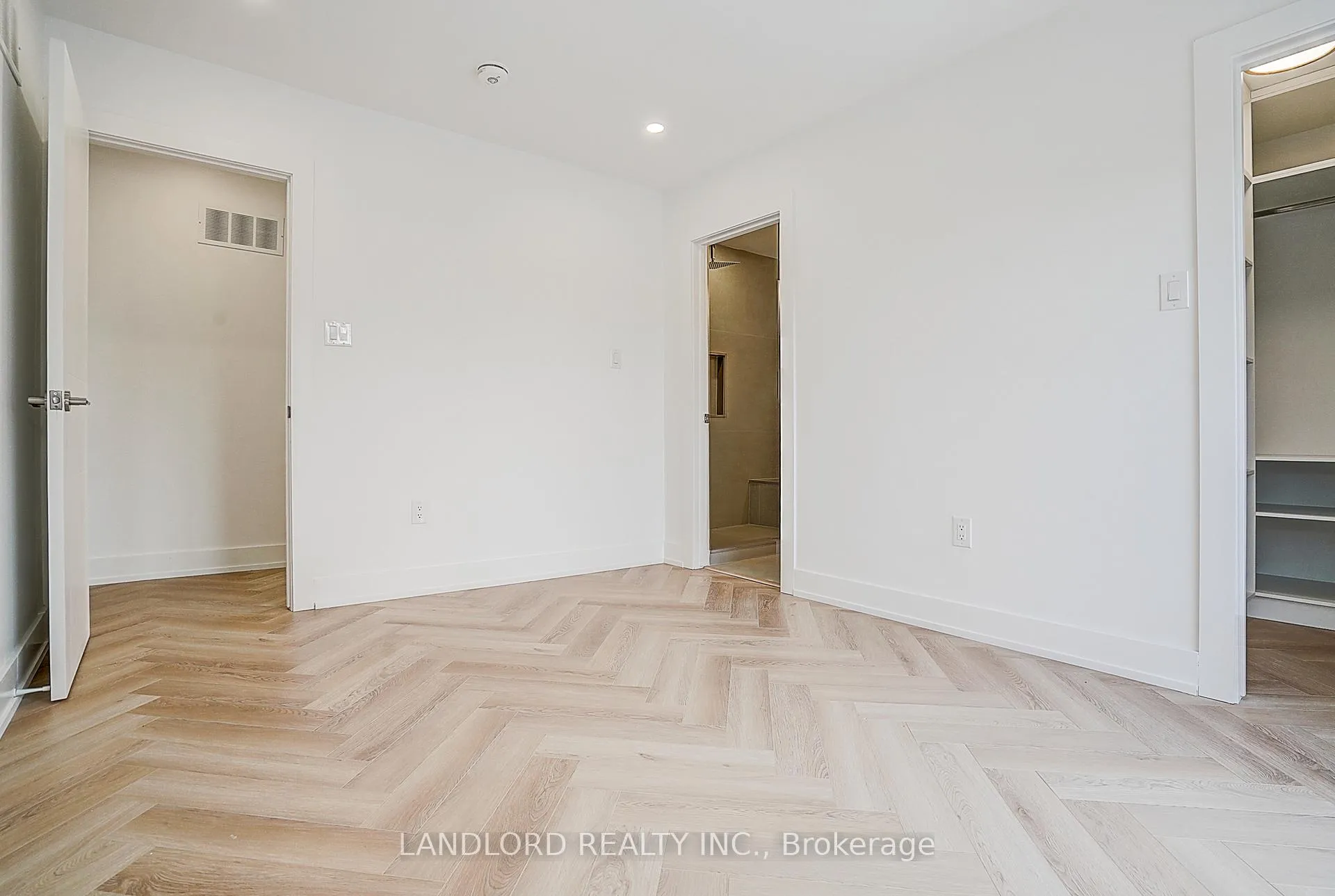 Photo 33 of Unit 3, 1146 Broadview Avenue, Toronto, Broadview North — HOMEH