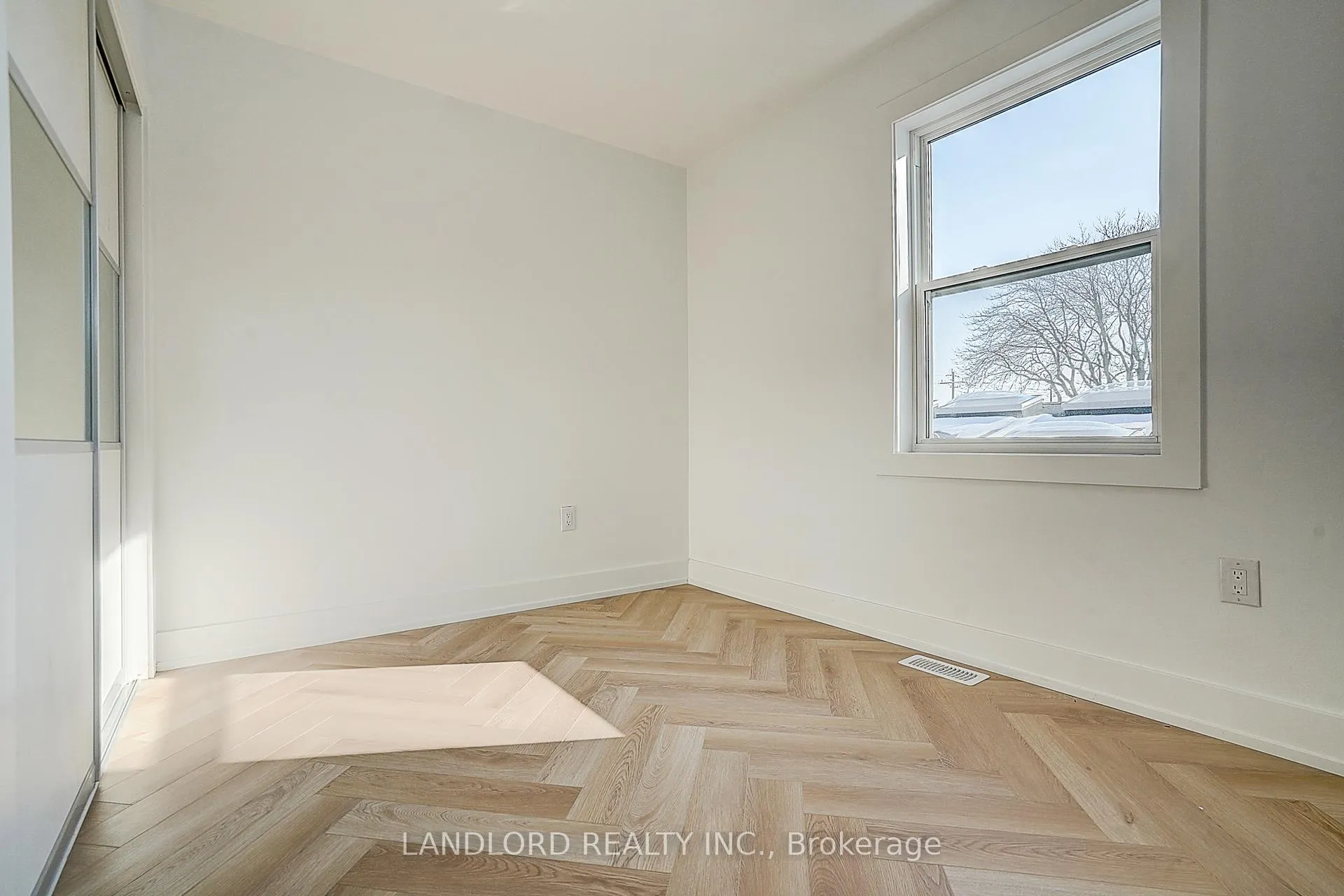 Photo 40 of Unit 3, 1146 Broadview Avenue, Toronto, Broadview North — HOMEH