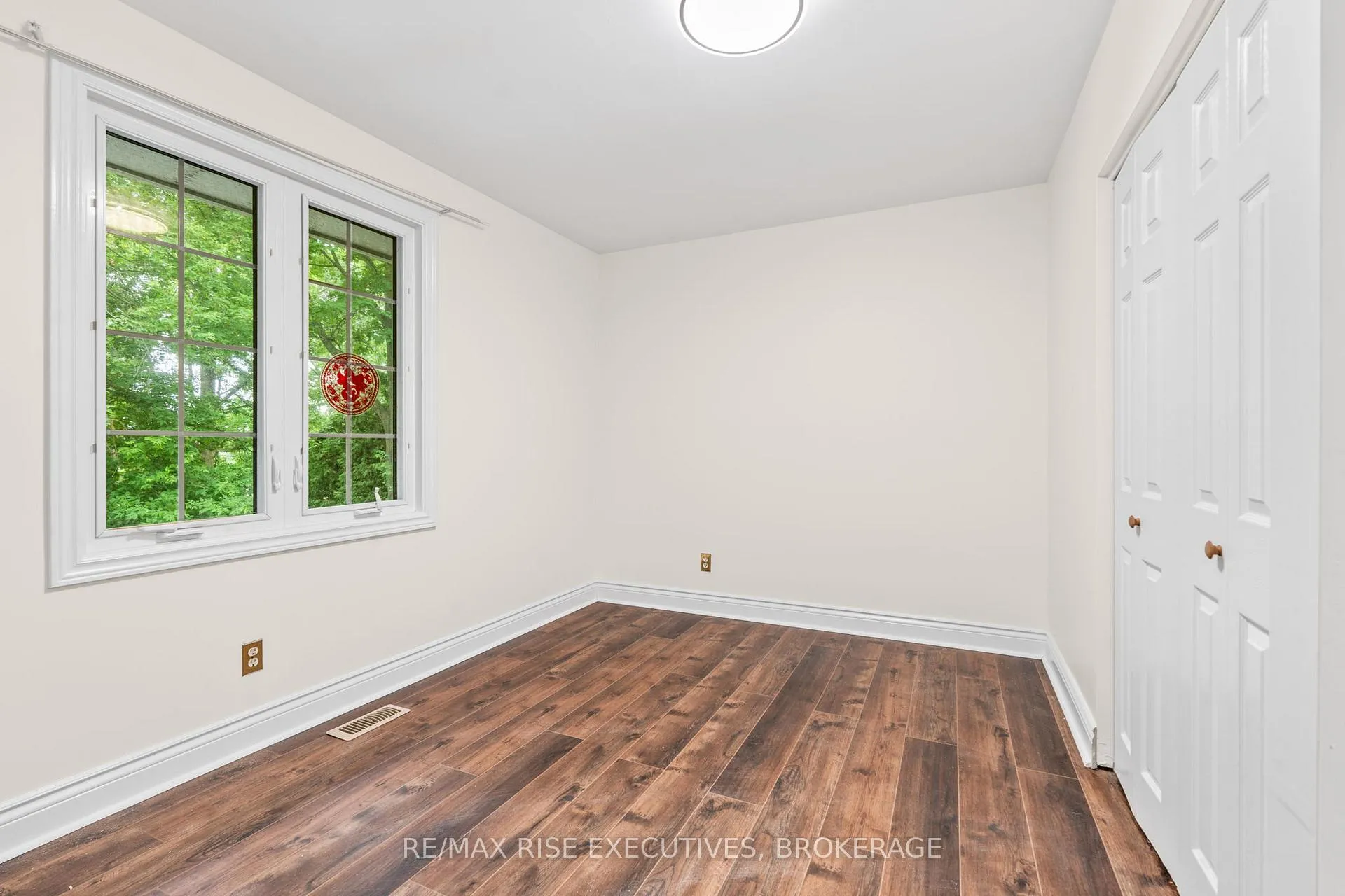 Photo 17 of 687 High Gate Park Drive, Kingston, South of Taylor-Kidd Blvd — HOMEH