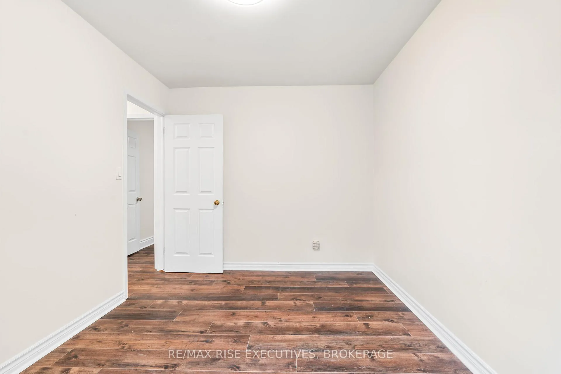 Photo 22 of 687 High Gate Park Drive, Kingston, South of Taylor-Kidd Blvd — HOMEH