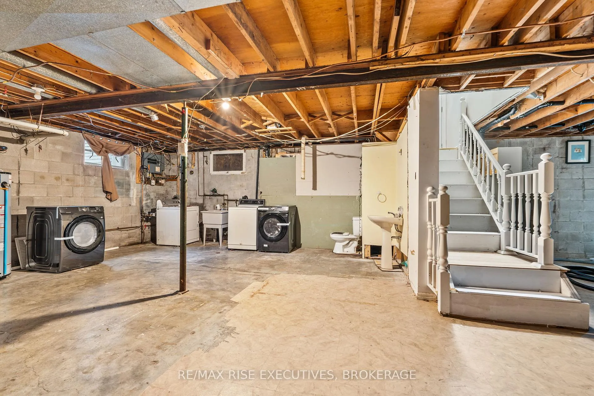 Photo 25 of 687 High Gate Park Drive, Kingston, South of Taylor-Kidd Blvd — HOMEH
