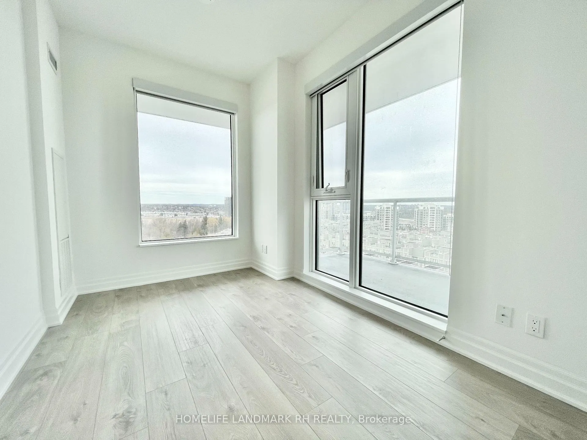 Photo 8 of Unit 1105, 8 Rouge Valley Drive, Markham, Unionville — HOMEH