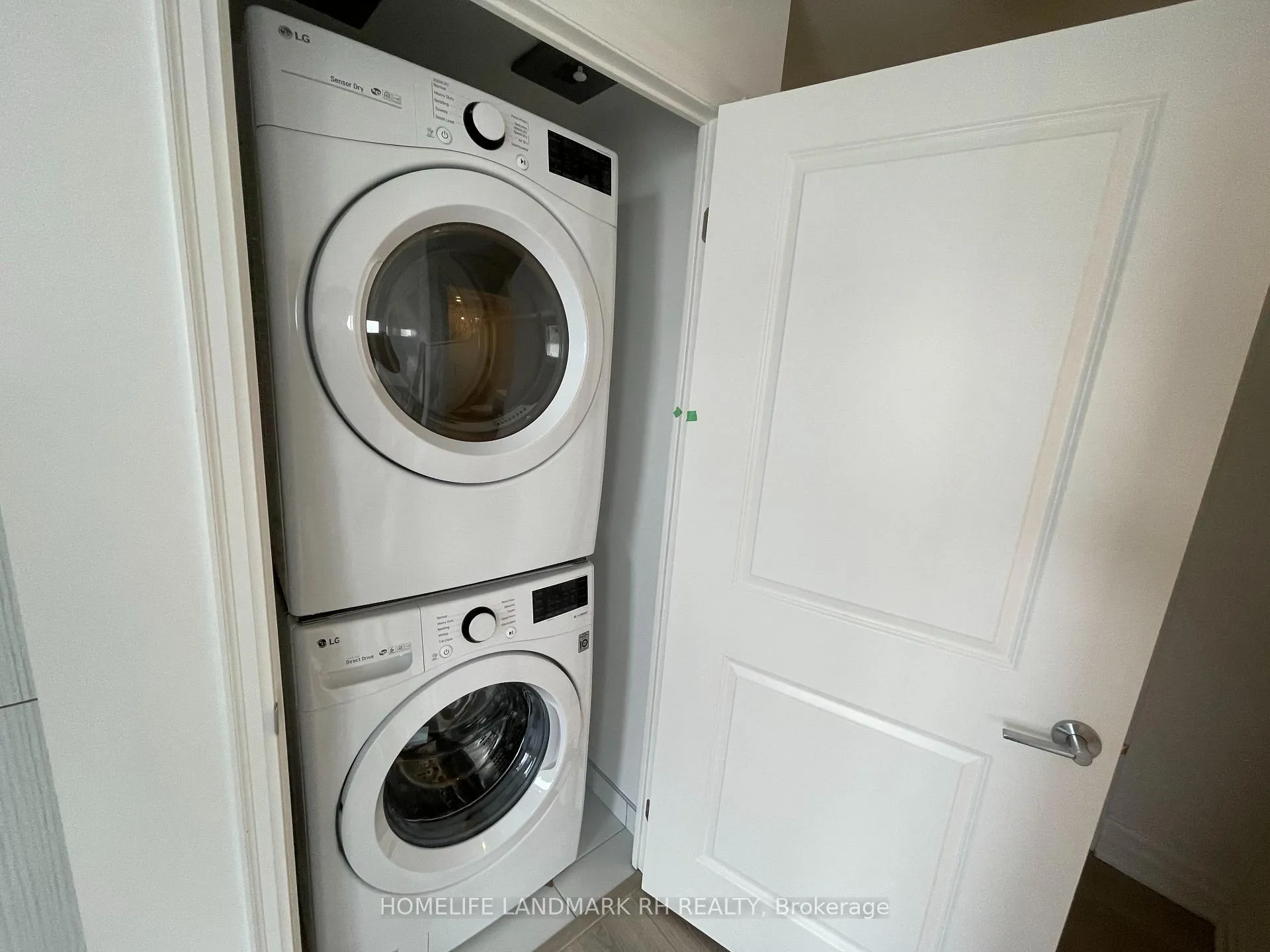 Photo 12 of Unit 1105, 8 Rouge Valley Drive, Markham, Unionville — HOMEH