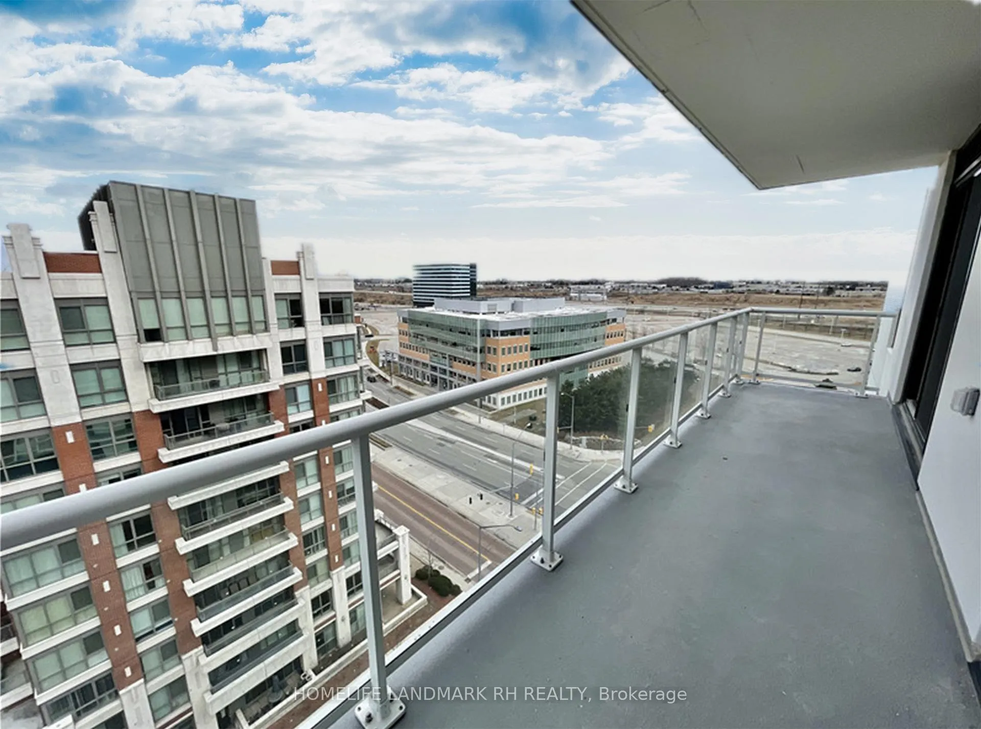 Photo 14 of Unit 1105, 8 Rouge Valley Drive, Markham, Unionville — HOMEH