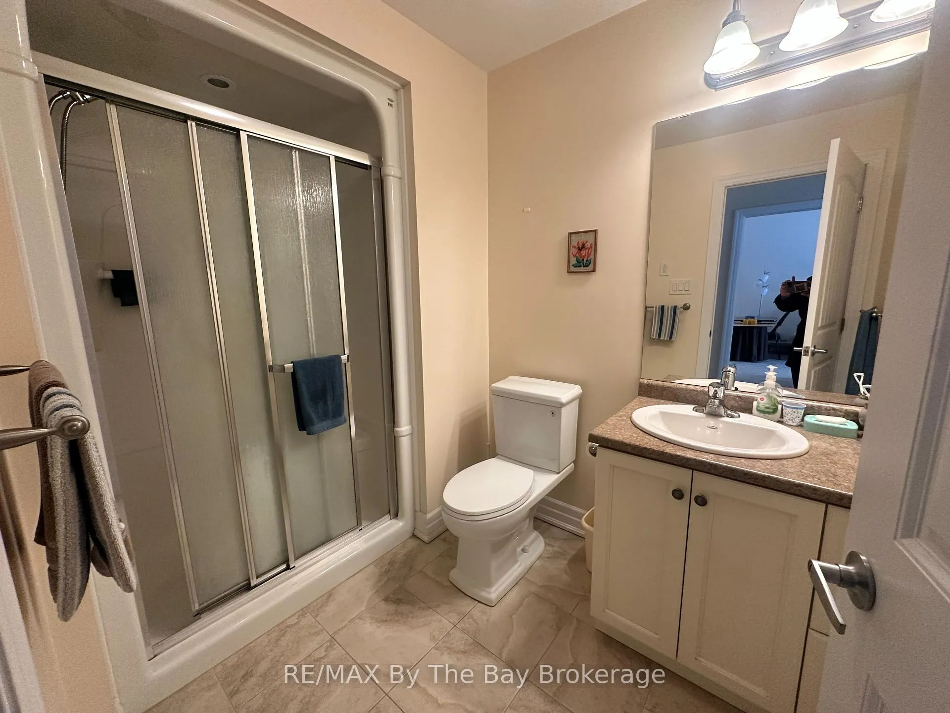Photo 9 of 35 Garden Grove Crescent, Wasaga Beach — HOMEH