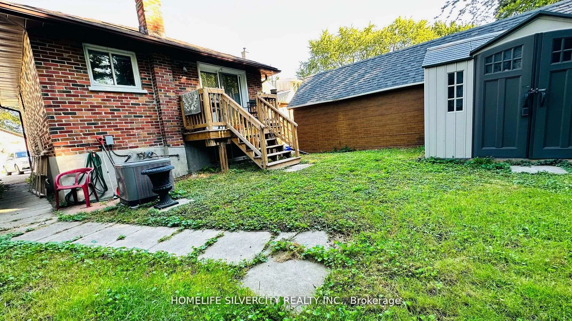 Photo 11 of 157 Elliot Avenue N, Oshawa, Vanier — HOMEH