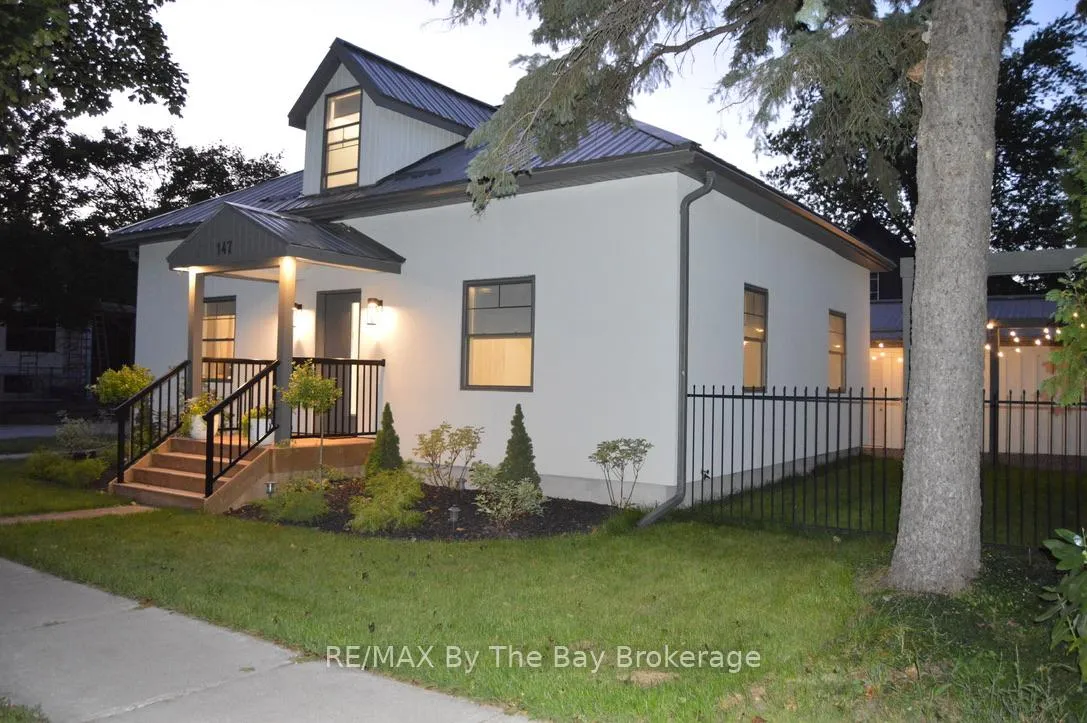 Photo 1 of 147 2nd Street, Collingwood — HOMEH