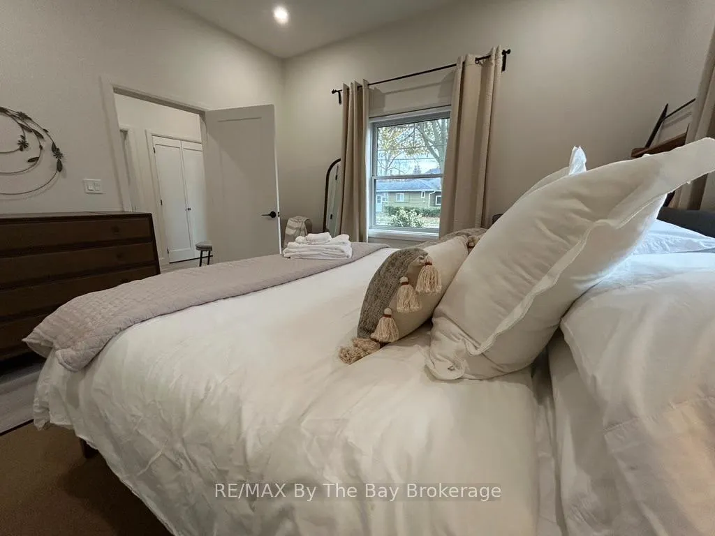 Photo 13 of 147 2nd Street, Collingwood — HOMEH