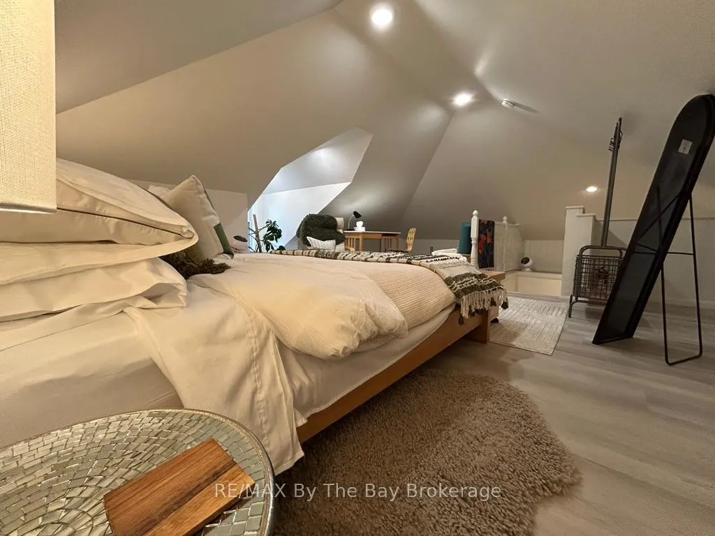Photo 17 of 147 2nd Street, Collingwood — HOMEH