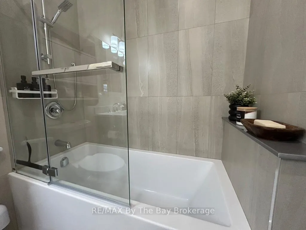 Photo 19 of 147 2nd Street, Collingwood — HOMEH