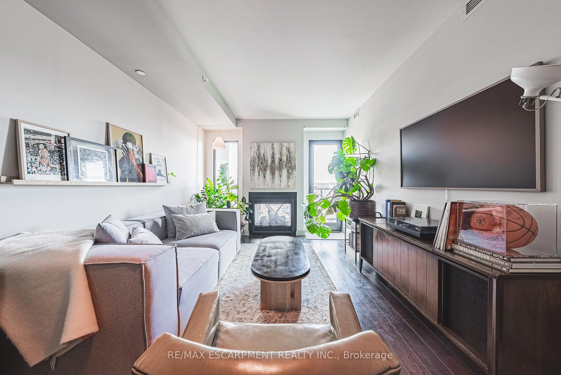 Photo 3 of Unit 503, 181 James Street N, Hamilton, Strathcona — HOMEH