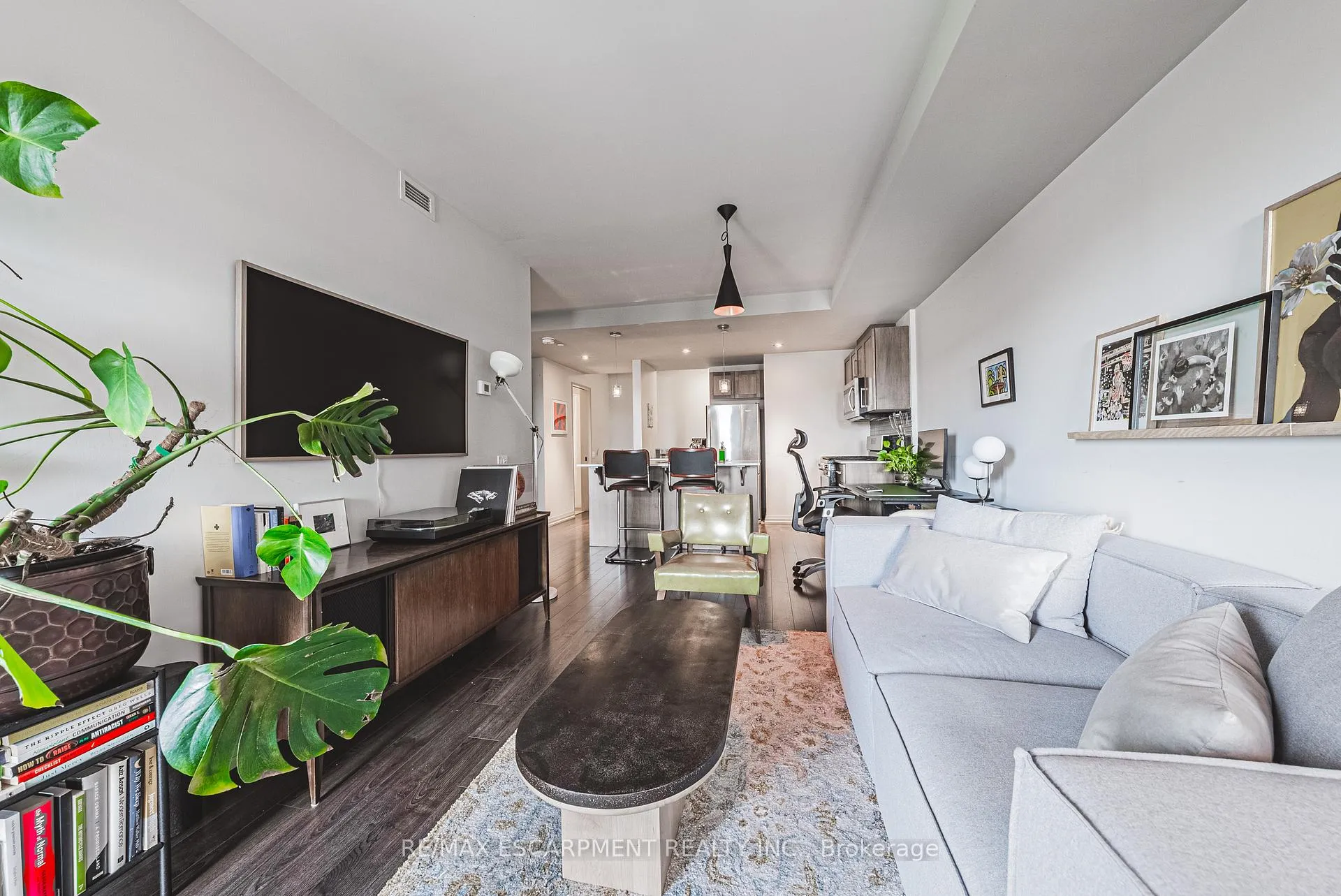 Photo 4 of Unit 503, 181 James Street N, Hamilton, Strathcona — HOMEH
