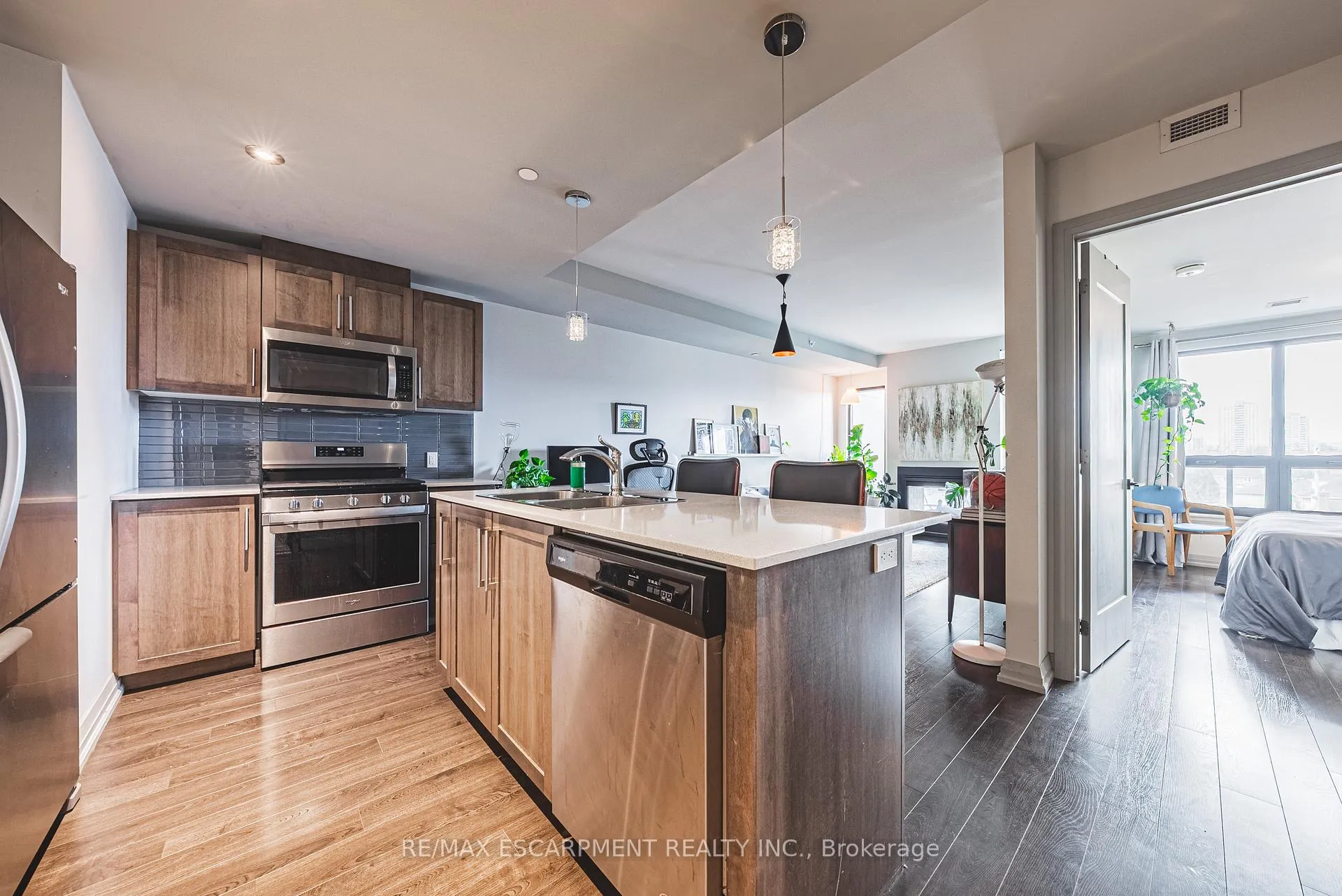 Photo 9 of Unit 503, 181 James Street N, Hamilton, Strathcona — HOMEH