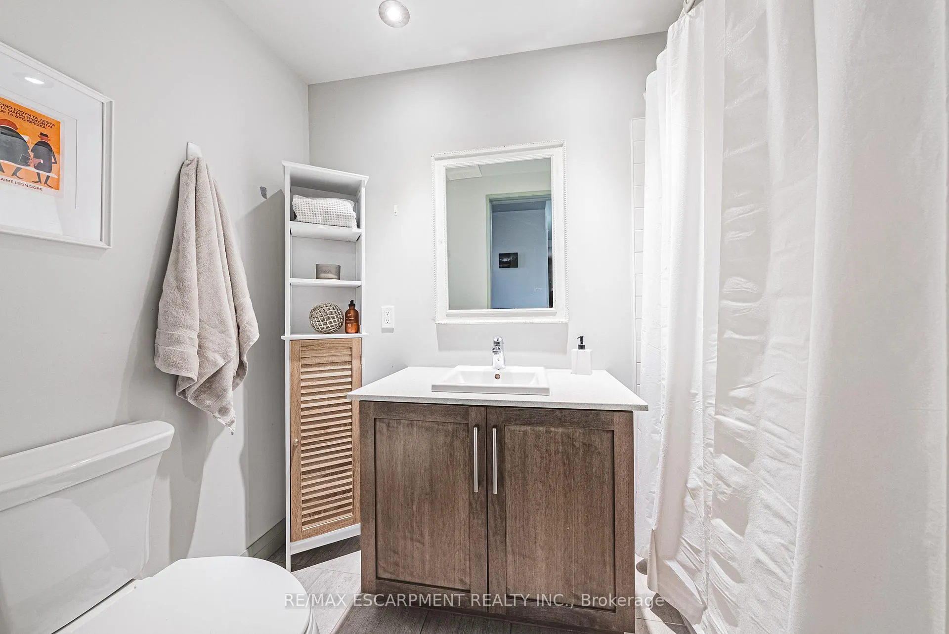 Photo 13 of Unit 503, 181 James Street N, Hamilton, Strathcona — HOMEH