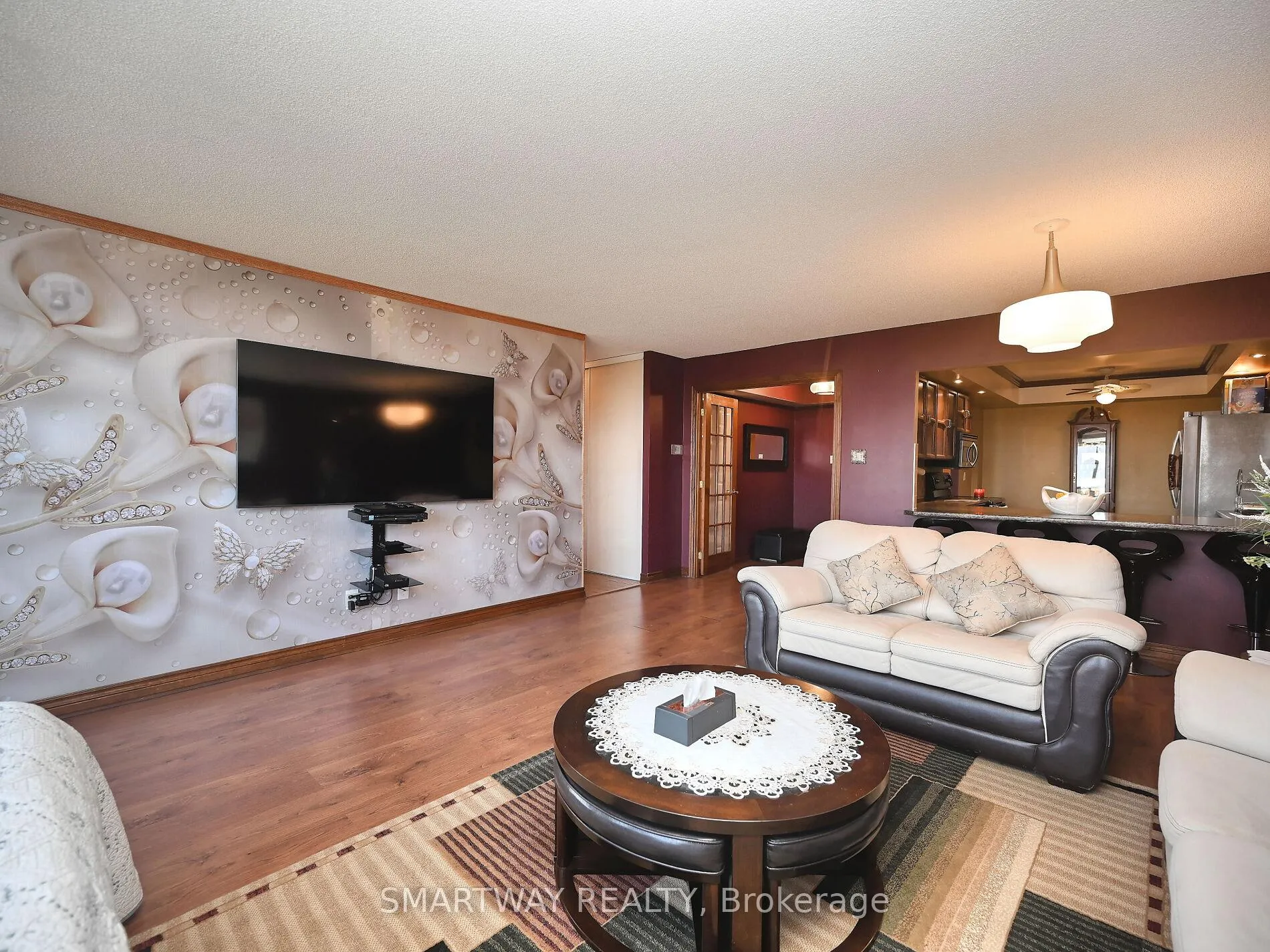 Photo 7 of Unit 512, 320 Mill Street S, Brampton, Brampton South — HOMEH