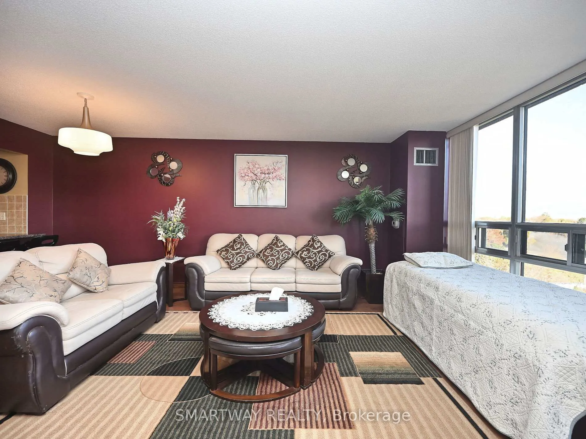 Photo 8 of Unit 512, 320 Mill Street S, Brampton, Brampton South — HOMEH