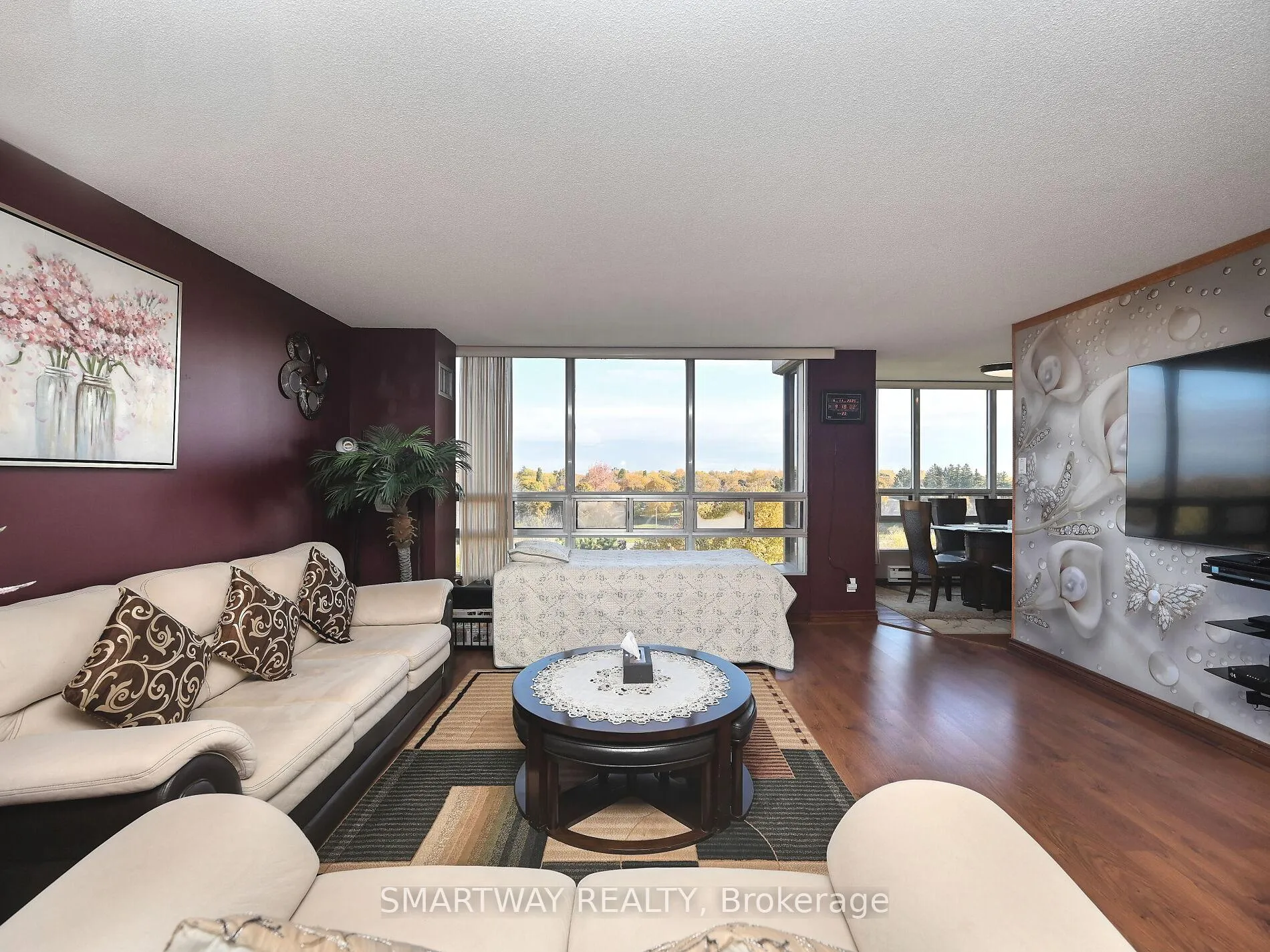 Photo 9 of Unit 512, 320 Mill Street S, Brampton, Brampton South — HOMEH