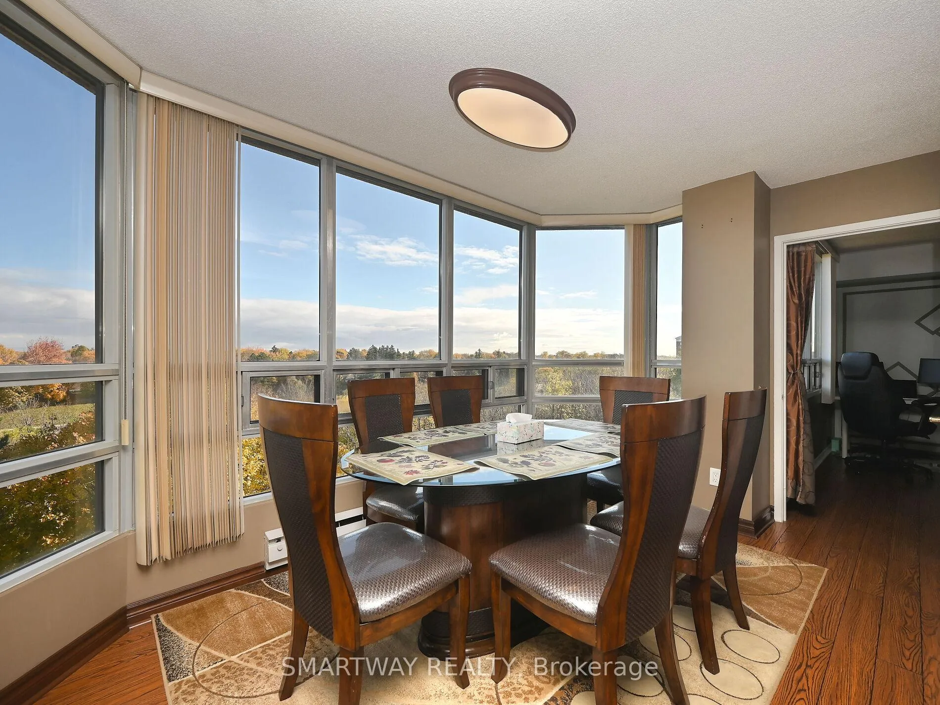 Photo 14 of Unit 512, 320 Mill Street S, Brampton, Brampton South — HOMEH