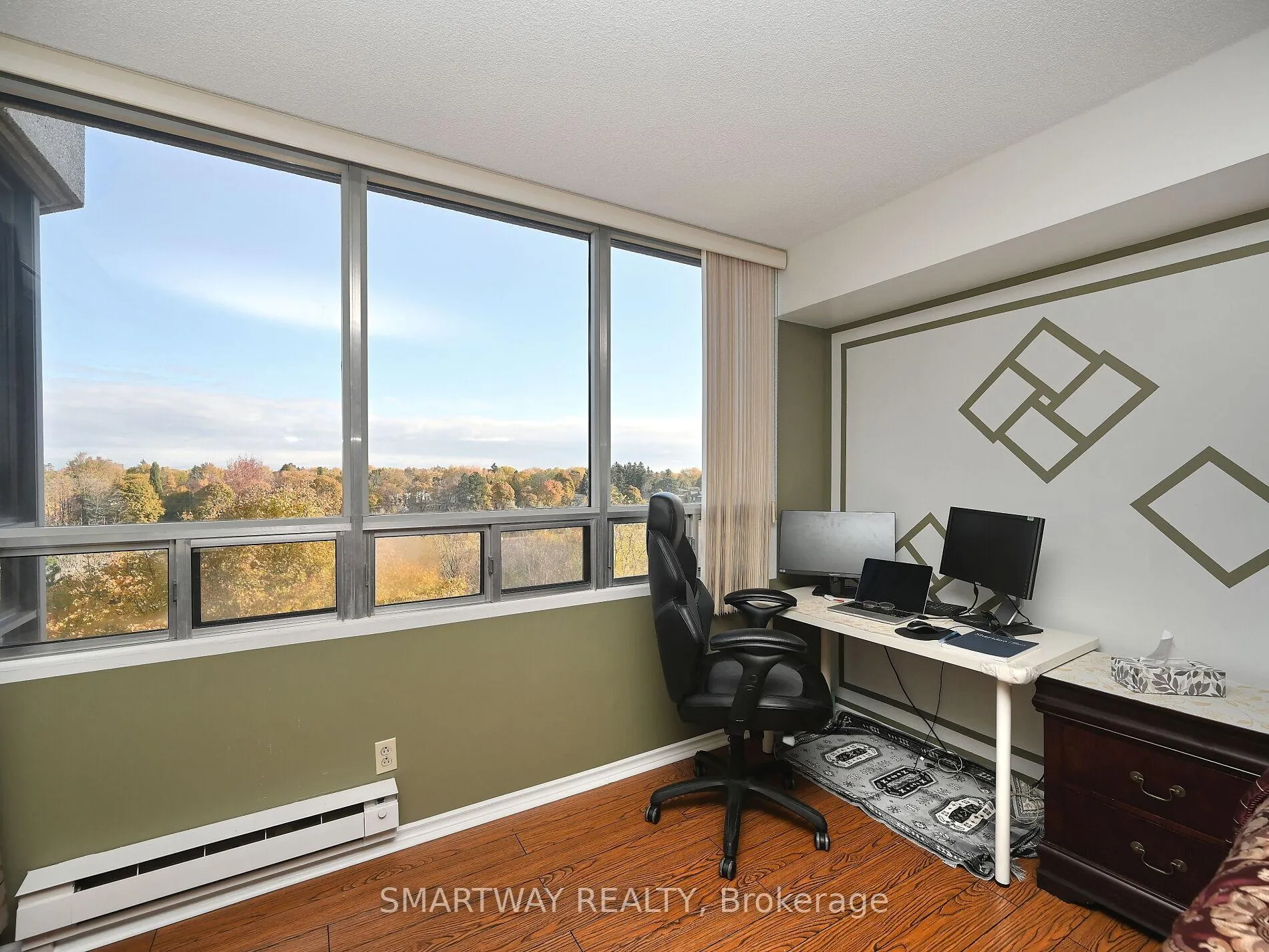 Photo 20 of Unit 512, 320 Mill Street S, Brampton, Brampton South — HOMEH