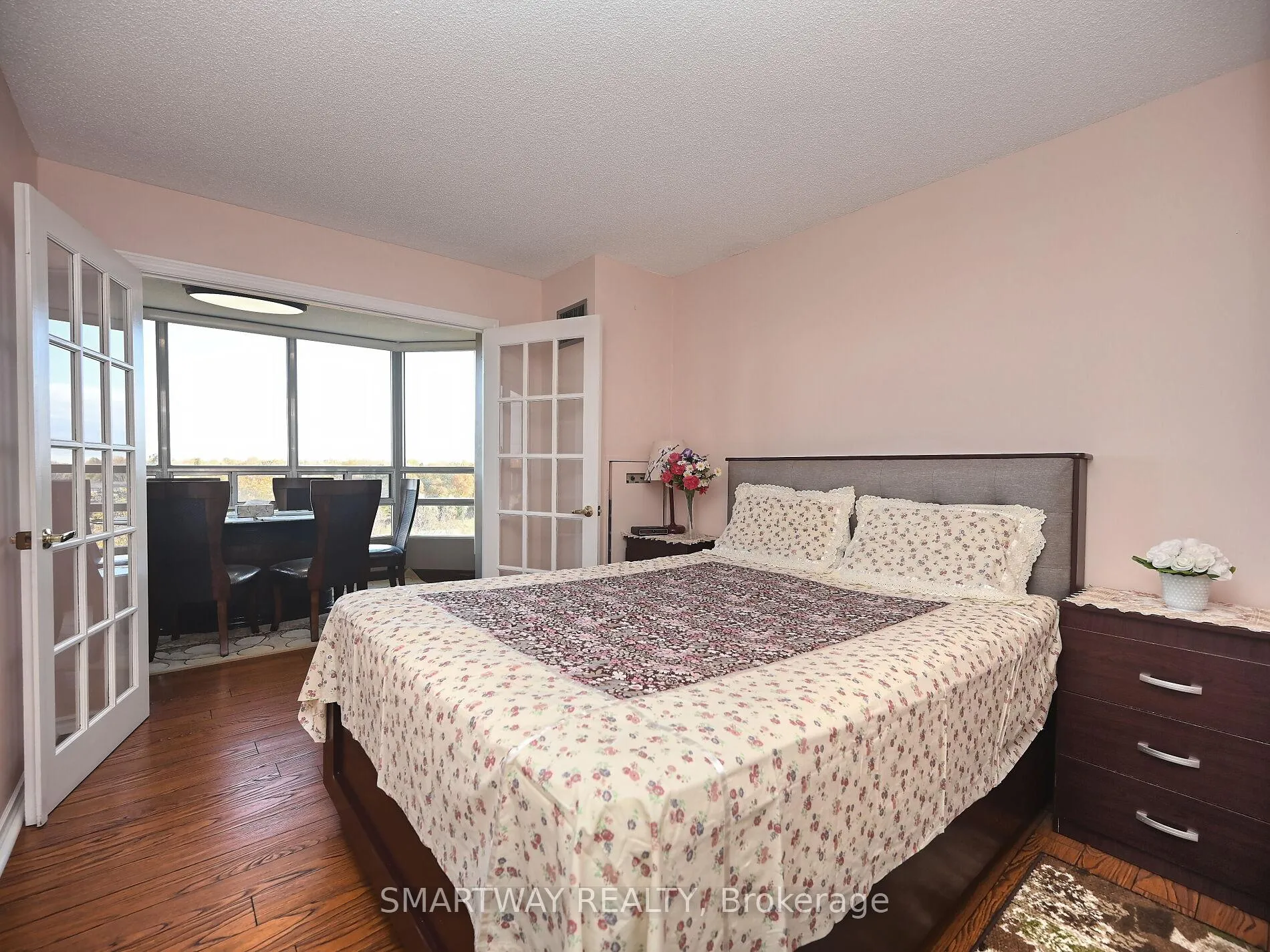 Photo 26 of Unit 512, 320 Mill Street S, Brampton, Brampton South — HOMEH