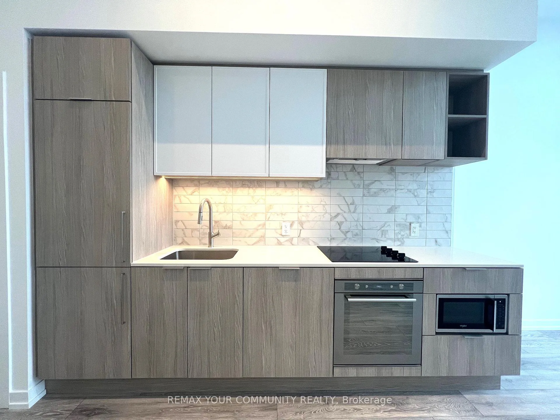 Photo 5 of Unit 1016, 2020 Bathurst Street, Toronto, Humewood-Cedarvale — HOMEH