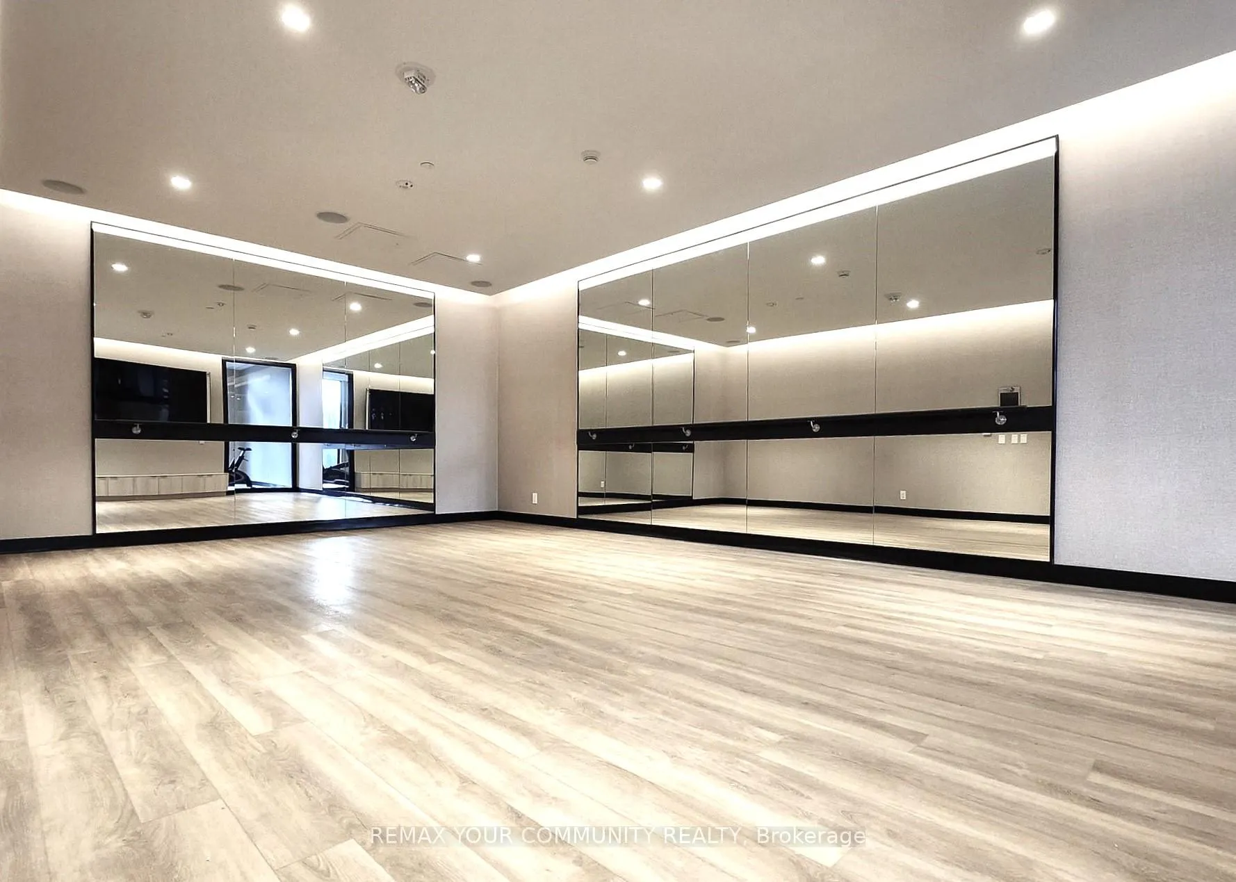 Photo 15 of Unit 1016, 2020 Bathurst Street, Toronto, Humewood-Cedarvale — HOMEH