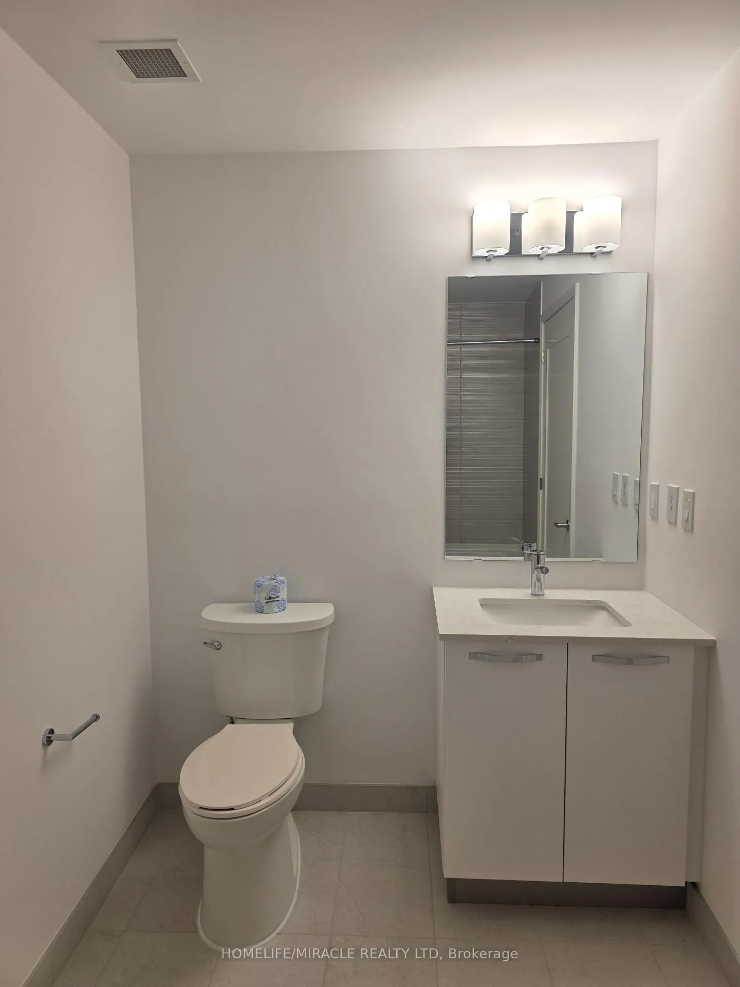 Photo 6 of Unit 3004, 75 James Street S, Hamilton, Corktown — HOMEH
