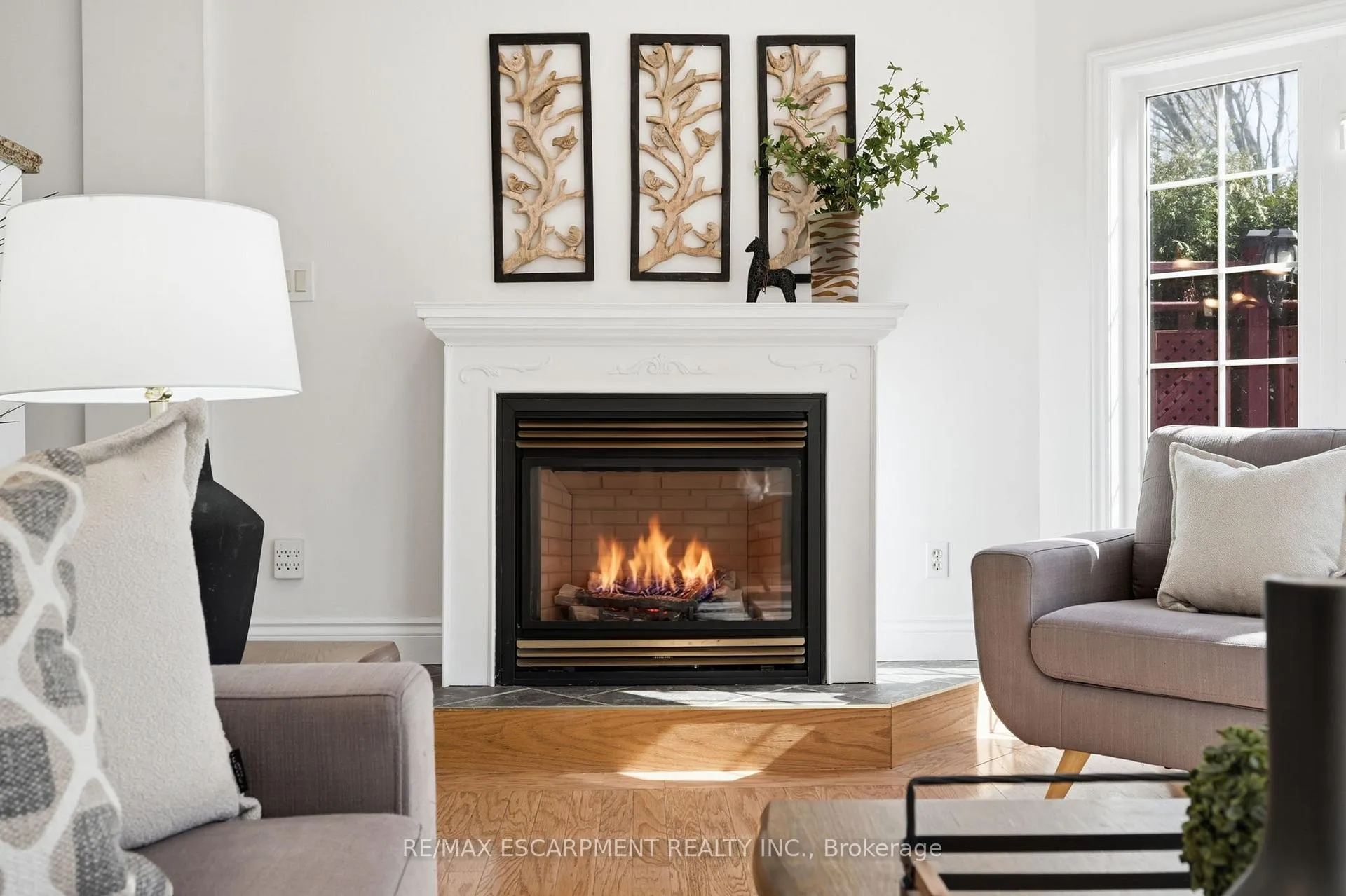 Photo 20 of 952 Danforth Avenue, Burlington, Bayview — HOMEH