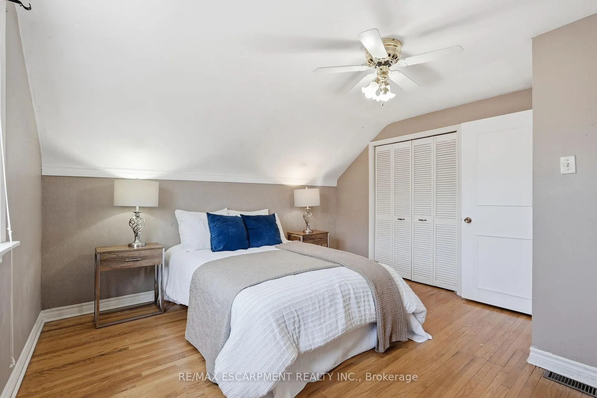 Photo 27 of 952 Danforth Avenue, Burlington, Bayview — HOMEH