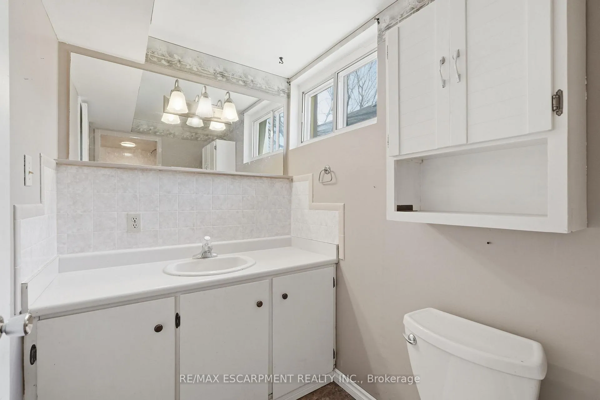 Photo 37 of 952 Danforth Avenue, Burlington, Bayview — HOMEH