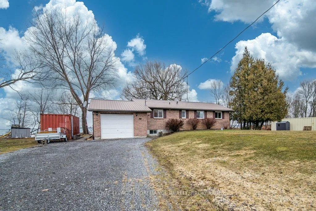 Photo 2 of 306 Easy Lane, Frontenac Islands, The Islands — HOMEH