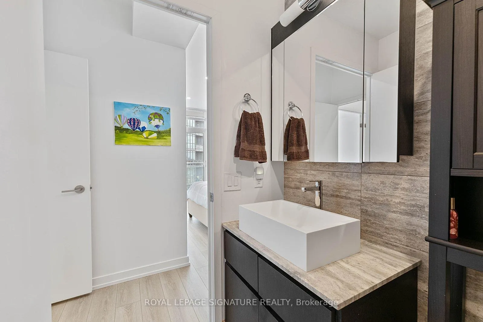 Photo 21 of Unit 4010, 15 Iceboat Terrace, Toronto, Waterfront Communities — HOMEH