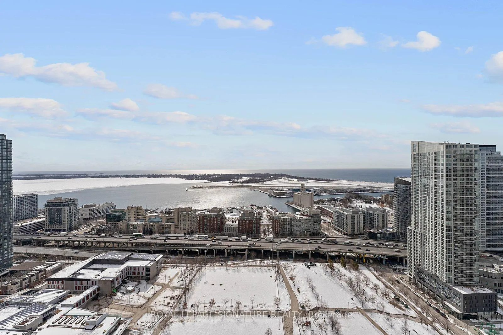 Photo 25 of Unit 4010, 15 Iceboat Terrace, Toronto, Waterfront Communities — HOMEH