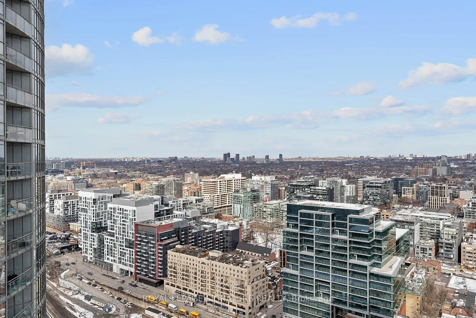 Photo 27 of Unit 4010, 15 Iceboat Terrace, Toronto, Waterfront Communities — HOMEH