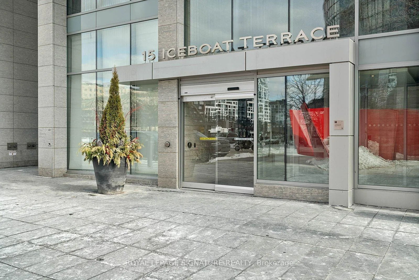 Photo 28 of Unit 4010, 15 Iceboat Terrace, Toronto, Waterfront Communities — HOMEH