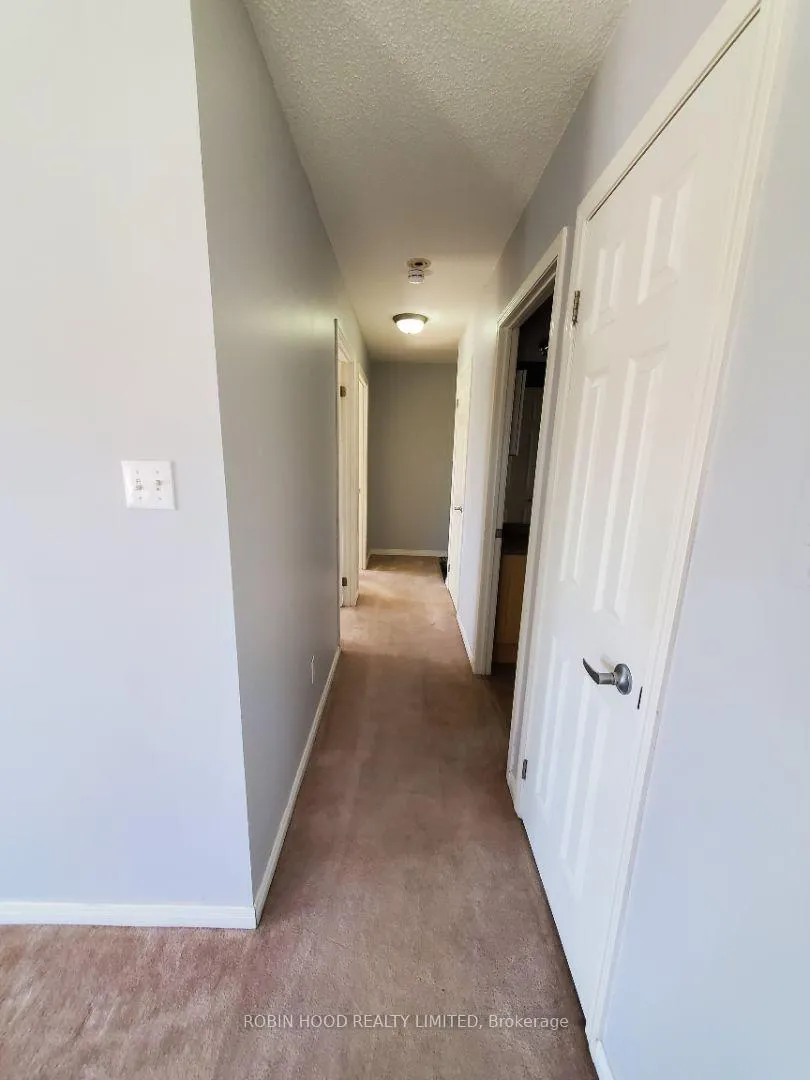 Photo 7 of Unit 101, 136 Aspen Springs Drive, Clarington, Bowmanville — HOMEH