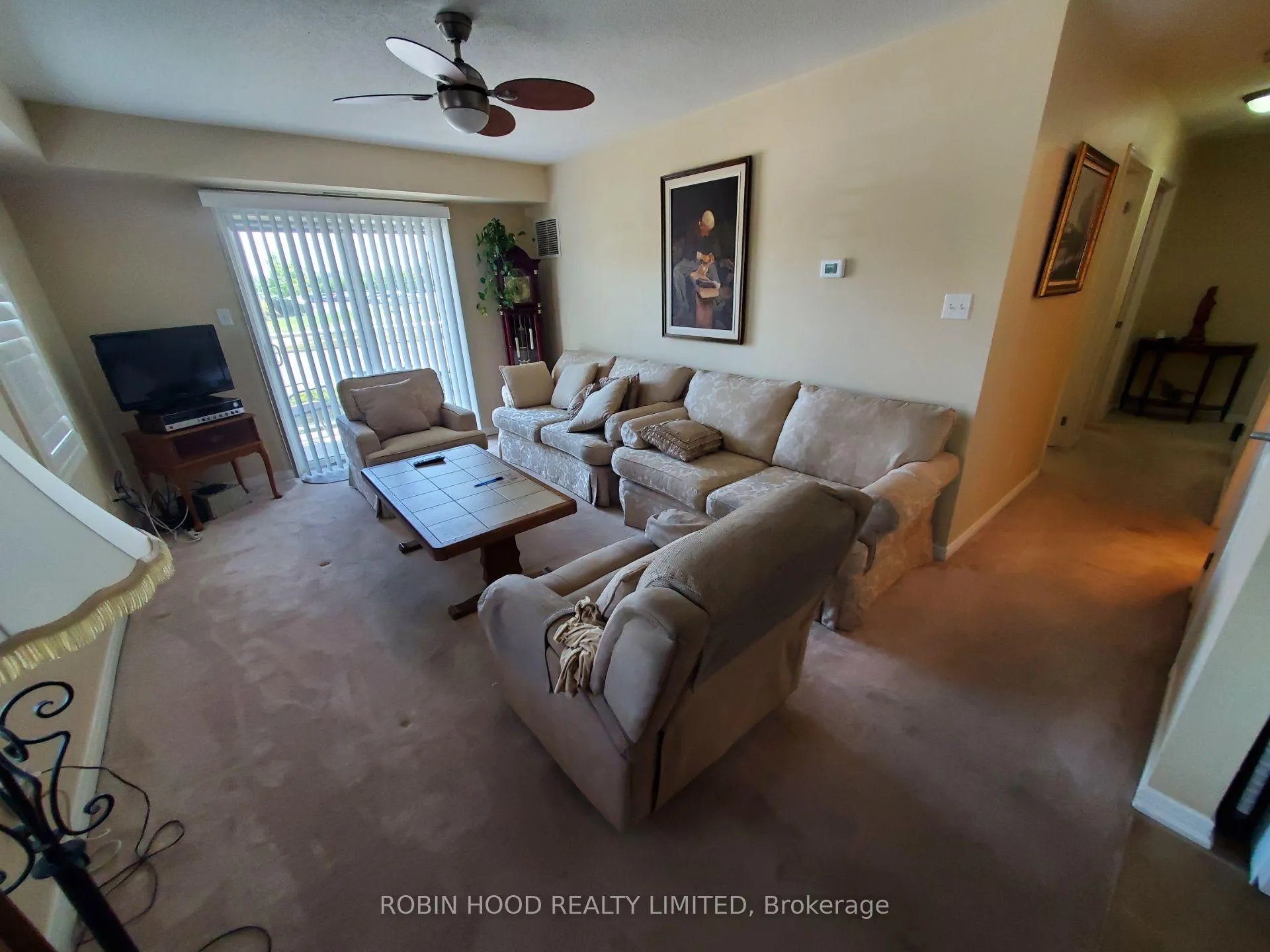 Photo 9 of Unit 101, 136 Aspen Springs Drive, Clarington, Bowmanville — HOMEH