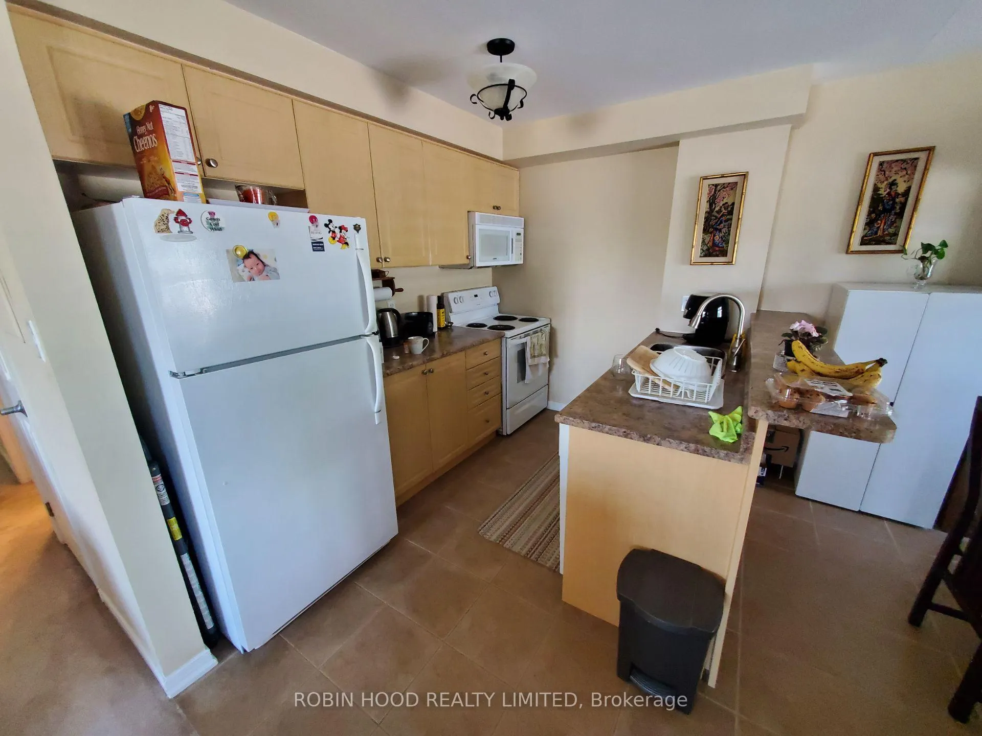 Photo 11 of Unit 101, 136 Aspen Springs Drive, Clarington, Bowmanville — HOMEH