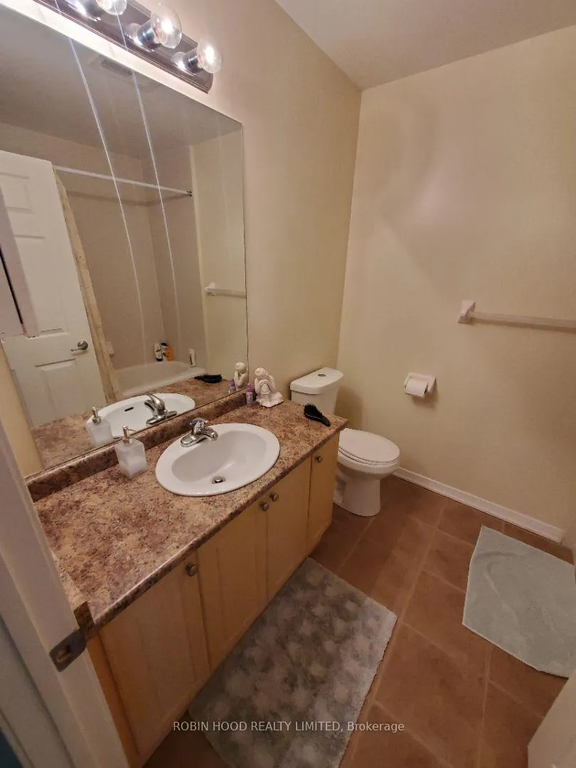 Photo 13 of Unit 101, 136 Aspen Springs Drive, Clarington, Bowmanville — HOMEH