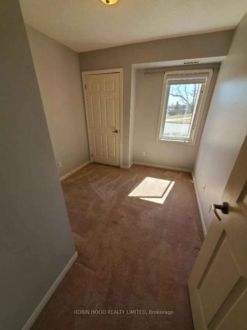 Photo 17 of Unit 101, 136 Aspen Springs Drive, Clarington, Bowmanville — HOMEH