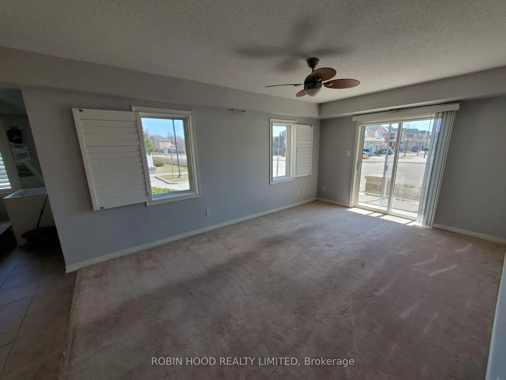 Photo 22 of Unit 101, 136 Aspen Springs Drive, Clarington, Bowmanville — HOMEH
