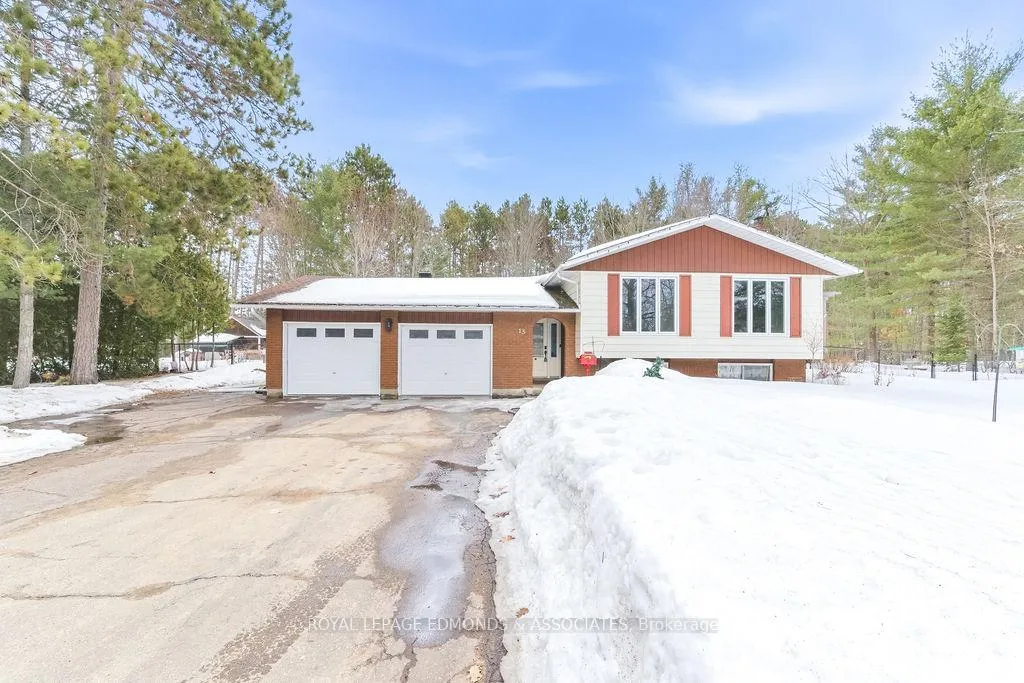 Photo 1 of 15 Mckay Street, Petawawa — HOMEH