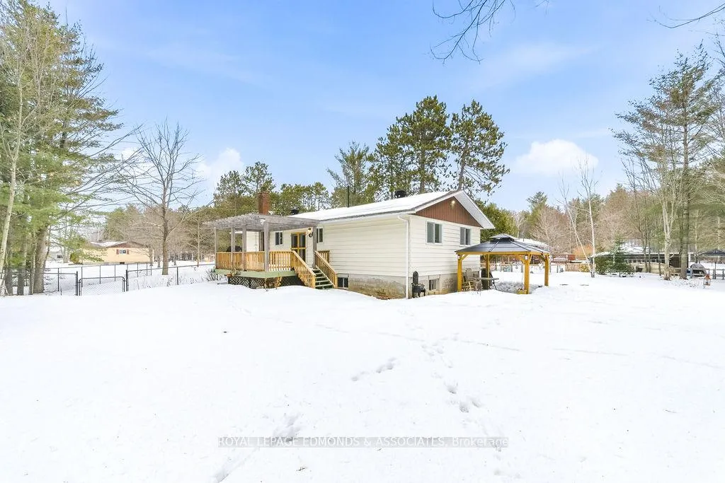 Photo 7 of 15 Mckay Street, Petawawa — HOMEH