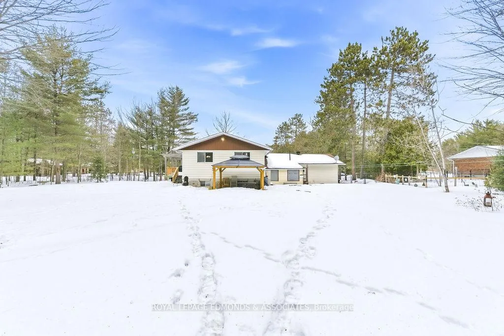 Photo 8 of 15 Mckay Street, Petawawa — HOMEH