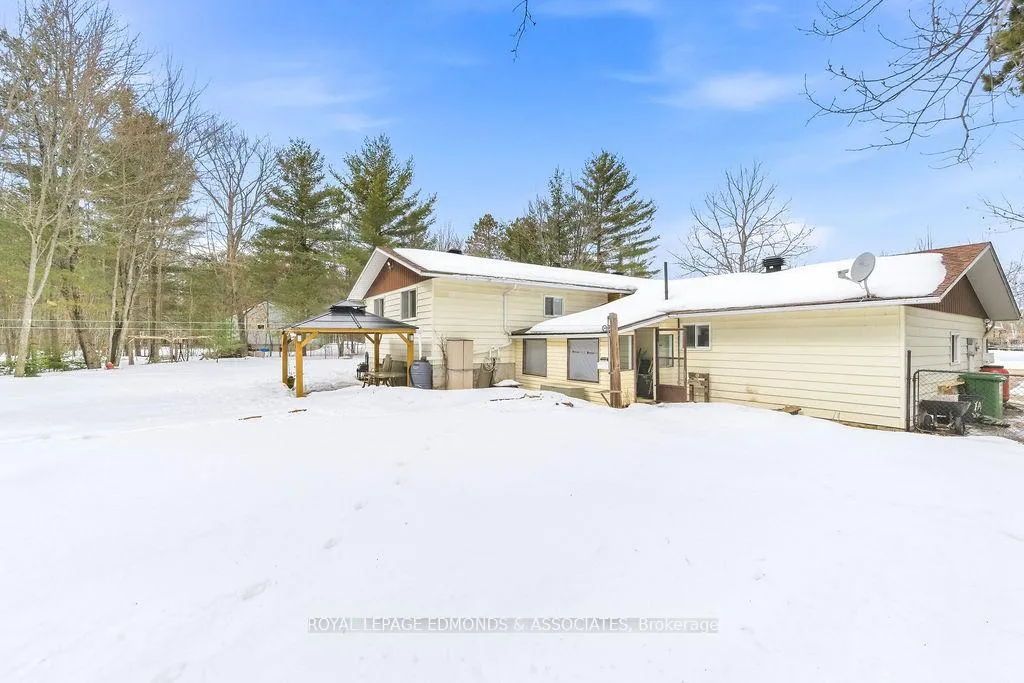 Photo 9 of 15 Mckay Street, Petawawa — HOMEH